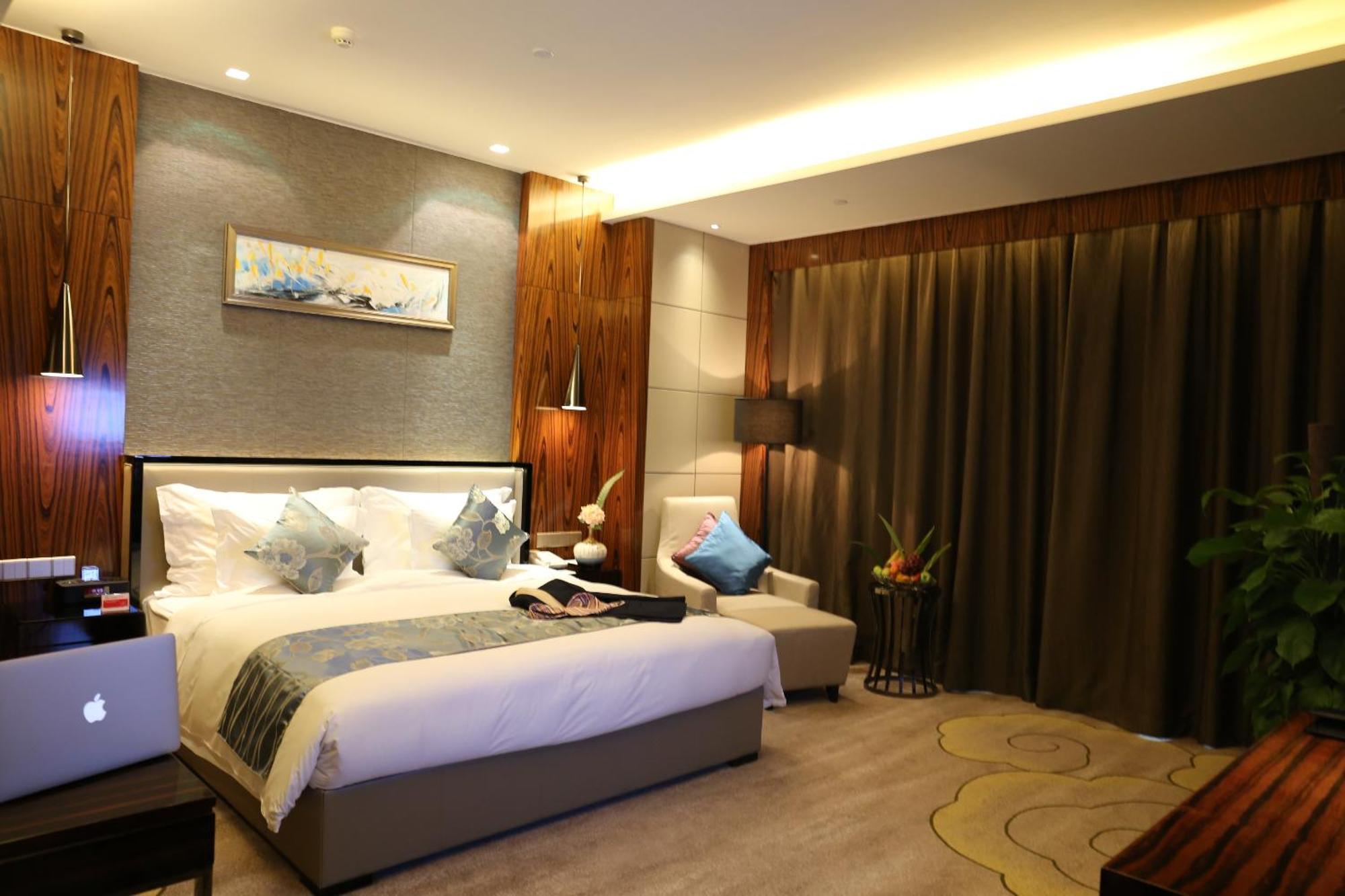 Ramada Plaza Liuzhou Liudong Exterior foto